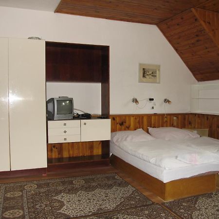 Ubytovanie 184, Bed And Braekfast 184 Stara Lesna Ngoại thất bức ảnh