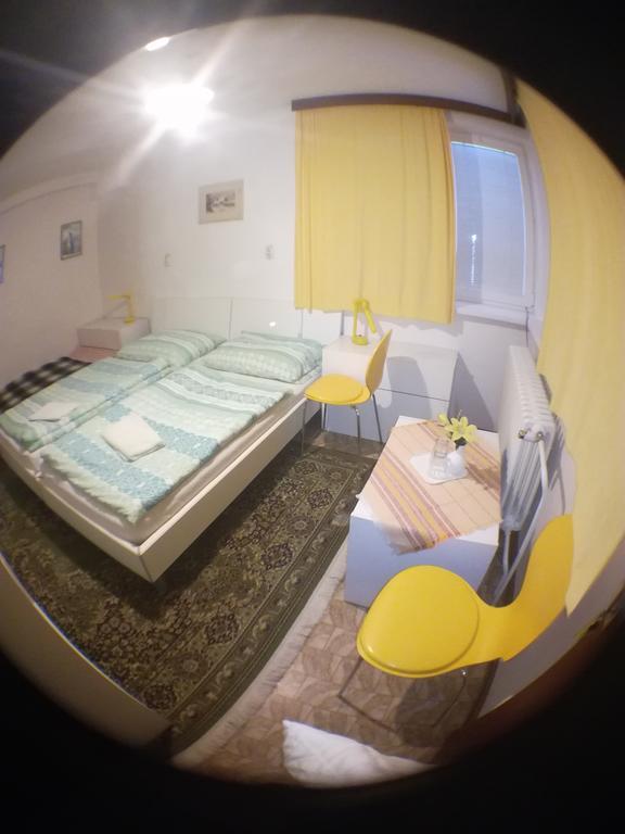 Ubytovanie 184, Bed And Braekfast 184 Stara Lesna Ngoại thất bức ảnh