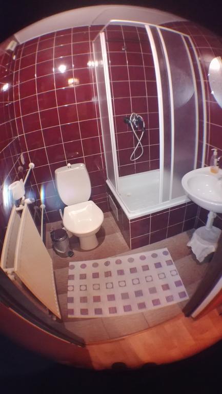 Ubytovanie 184, Bed And Braekfast 184 Stara Lesna Ngoại thất bức ảnh