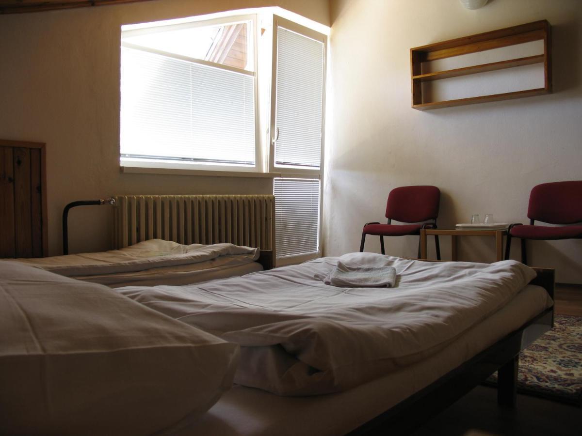 Ubytovanie 184, Bed And Braekfast 184 Stara Lesna Phòng bức ảnh